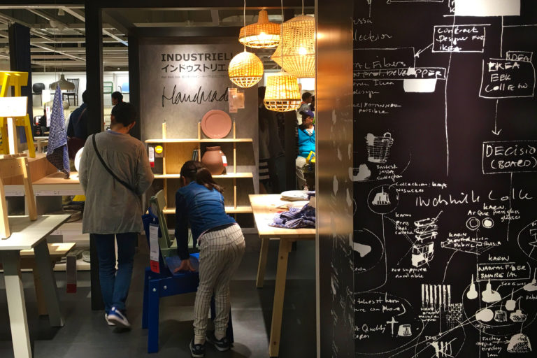 【IKEA長久手】アクセスと混雑情報。デザインいい家具と雑貨が安い!