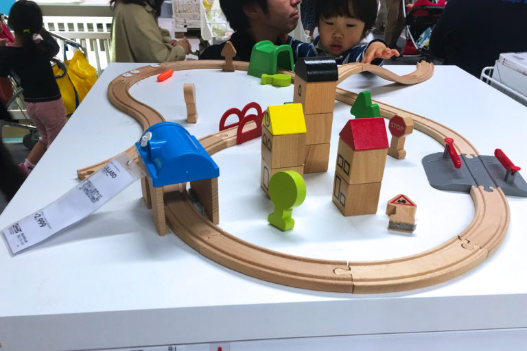 【IKEA長久手】アクセスと混雑情報。デザインいい家具と雑貨が安い!