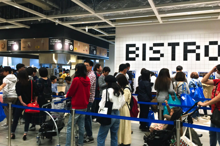 【IKEA長久手】アクセスと混雑情報。デザインいい家具と雑貨が安い!