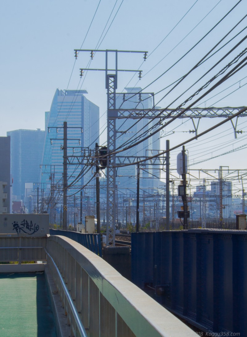 栄生駅の歩道橋からの風景