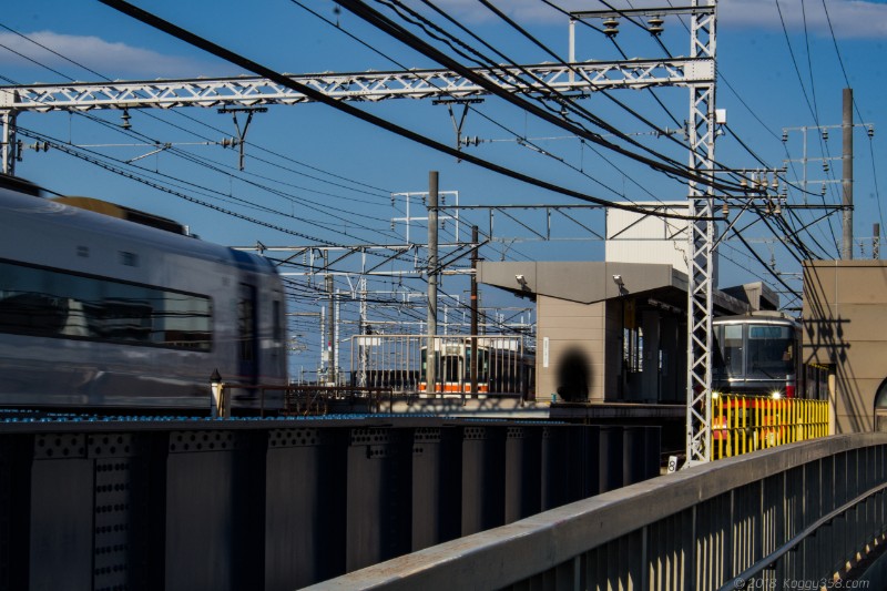 栄生駅の歩道橋からの風景