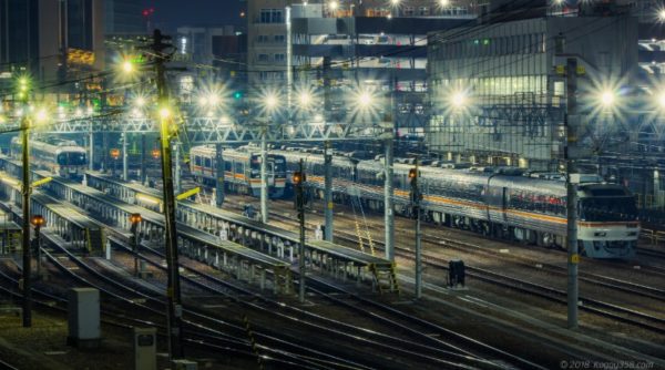 向野橋の電車を絡めた夜景