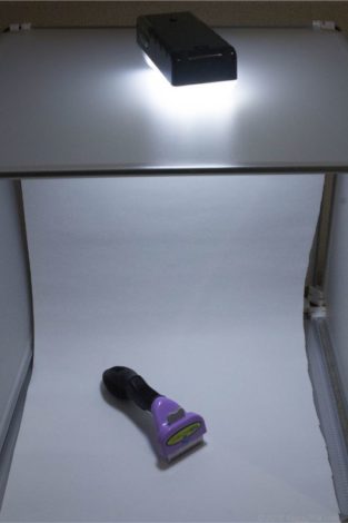 【100均で1,000円以内】小物撮影用にボックスのスタジオブースを自作