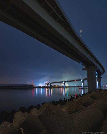 構図の没個性の考察あり 四日市いなばポートラインの工場夜景 迫力あるs字撮影スポット こぎフォト ダイアログ