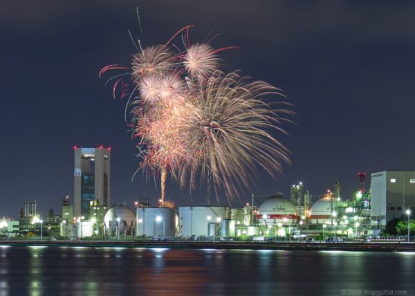 四日市花火大会を撮影！工場夜景と花火が一緒に撮れる穴場花火！
