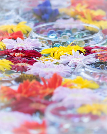 三重県の金井神社の花手水の手水舎