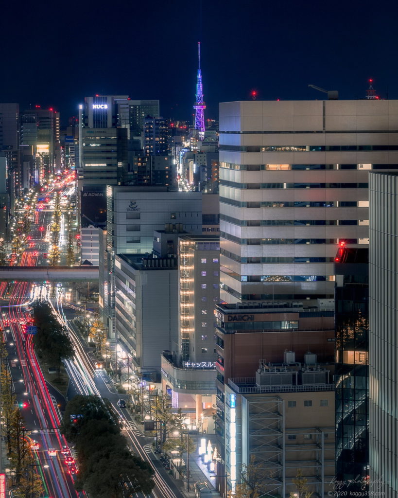 JRセントラルタワーズ15階スカイストリートからの名古屋テレビ塔の夜景