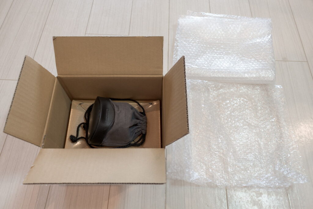 撮影機材レンタルのサブスクリプションサービス「カメラレント【CAMERA RENT】」のでレンタルした時の梱包状態