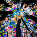 三河工芸ガラス美術館の巨大万華鏡を撮影！綺麗にスマホ撮影するコツもアリ！